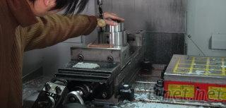 塑膠模具製造部-CNC铣床加工